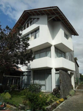 Rumah cantik di komplek pesantren daarut tauhid